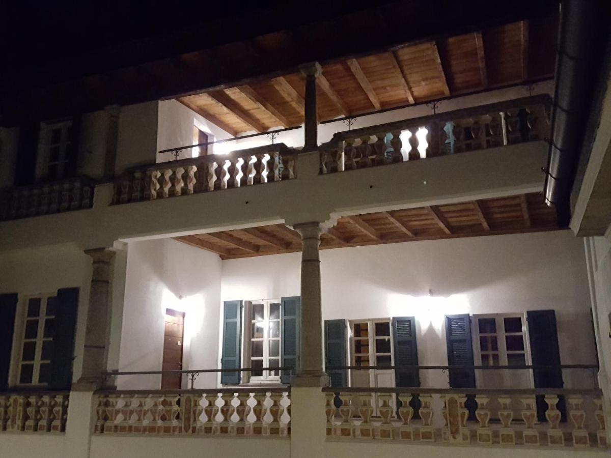 Villa Maghetti - Modernized Flat In Historic Palazzo In The Center Of Луино Экстерьер фото