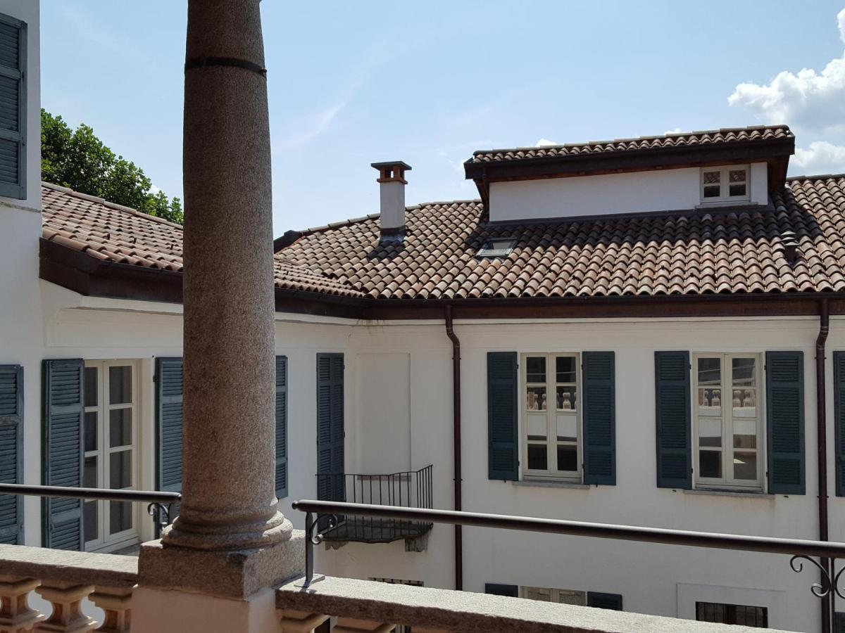 Villa Maghetti - Modernized Flat In Historic Palazzo In The Center Of Луино Экстерьер фото