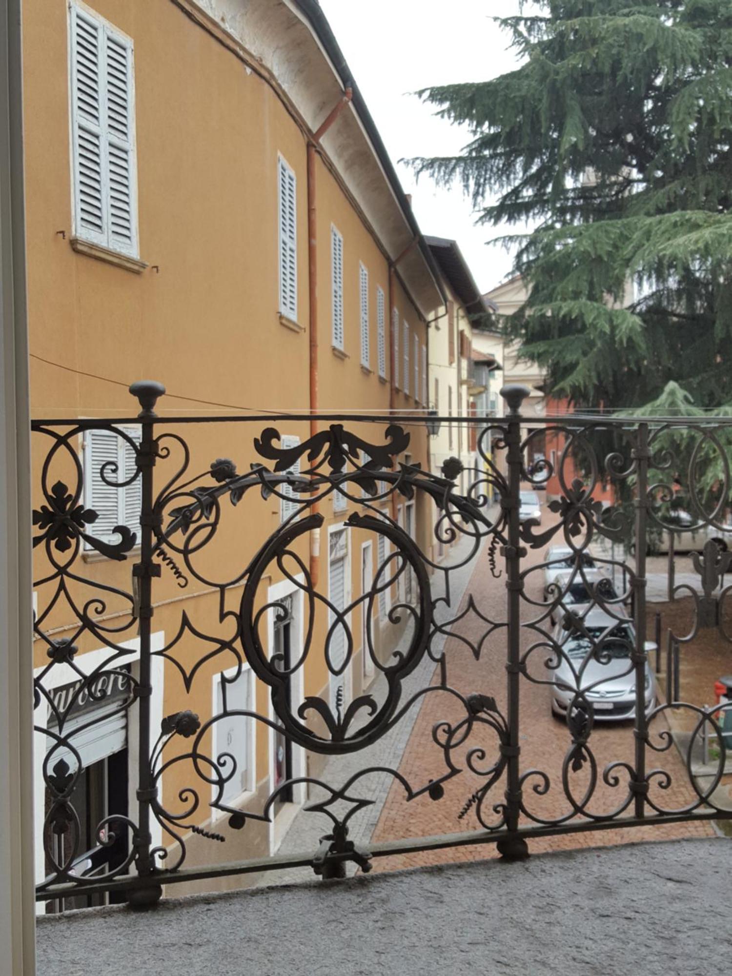 Villa Maghetti - Modernized Flat In Historic Palazzo In The Center Of Луино Экстерьер фото