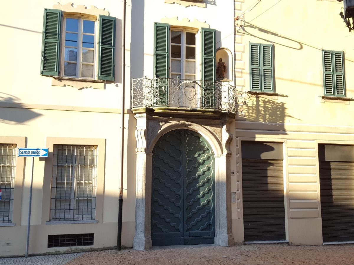 Villa Maghetti - Modernized Flat In Historic Palazzo In The Center Of Луино Экстерьер фото