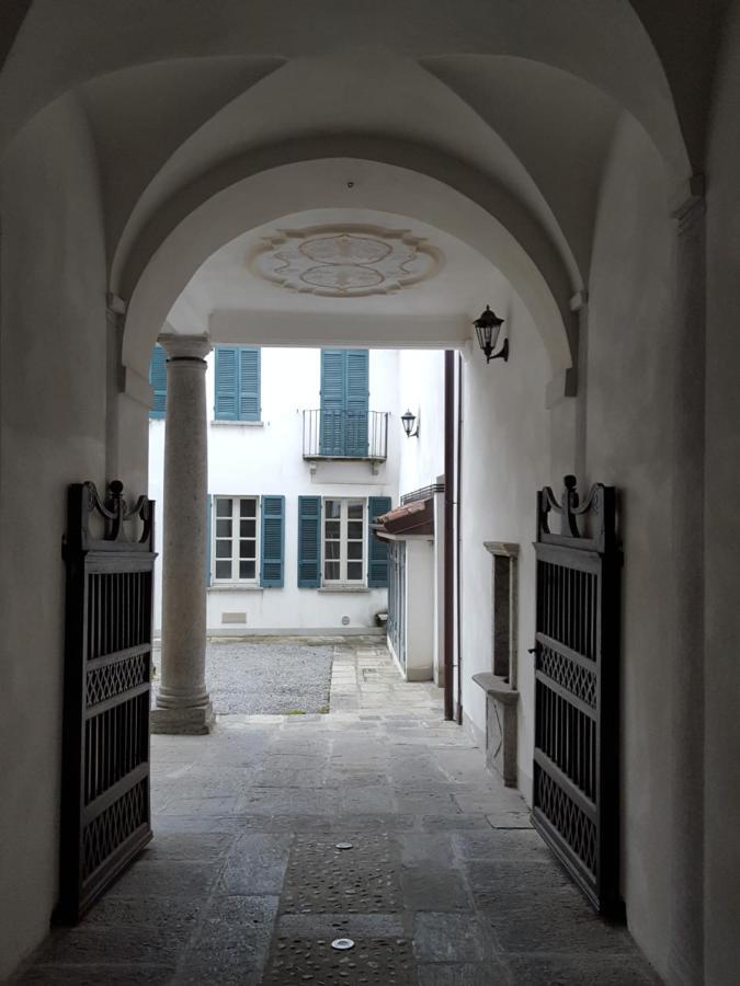 Villa Maghetti - Modernized Flat In Historic Palazzo In The Center Of Луино Экстерьер фото