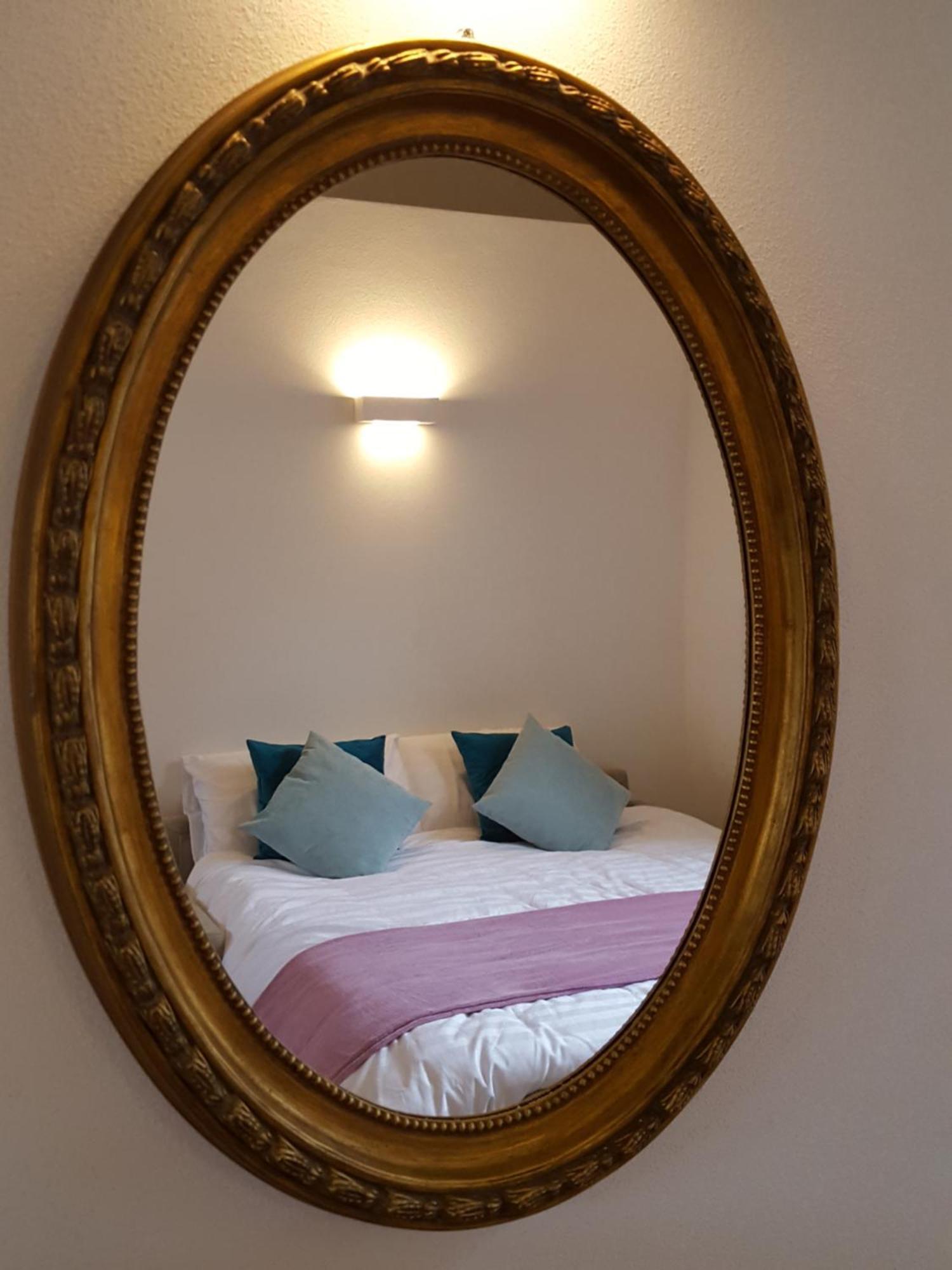 Villa Maghetti - Modernized Flat In Historic Palazzo In The Center Of Луино Экстерьер фото